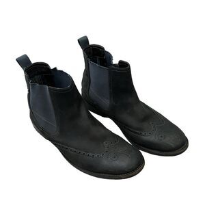 Clarks Garnet Wingtip Chelsea Boot Dark Grey Leather 11 M